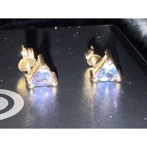 Tanzanite 14K trillion cut earrings Solid 14k Gold.  8g. Will make anyone pretty